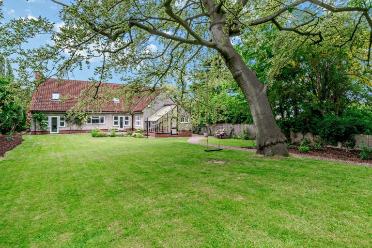 Images for Elmsleigh Avenue, Stoneygate, Leicester
