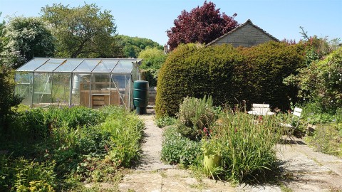 Click the photo for more details of Yeovil Road, Montacute