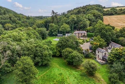 Click the photo for more details of Dunmere