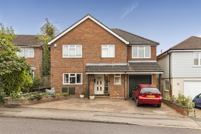 Click the photo for more details of Fulfen Way, Saffron Walden