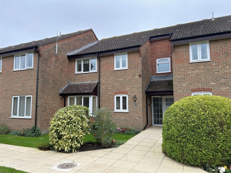 Click the photo for more details of Meadow Court, Bridport