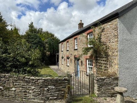 Click the photo for more details of St Newlyn East