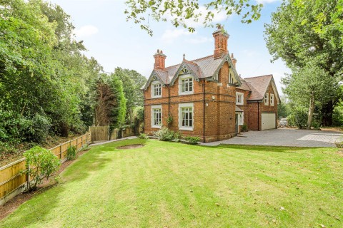 Click the photo for more details of Monks Park Lane, Mancetter, CV9