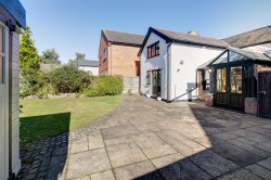 Images for Main Street, Thornton, LE67