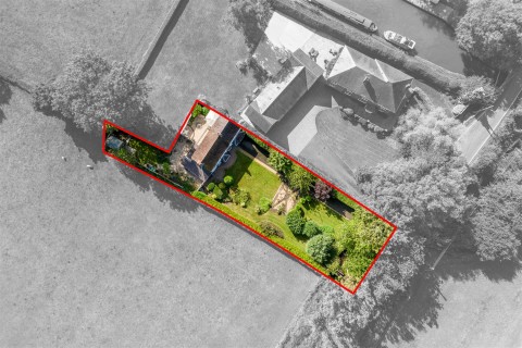 Click the photo for more details of Spon Lane, Grendon, CV9