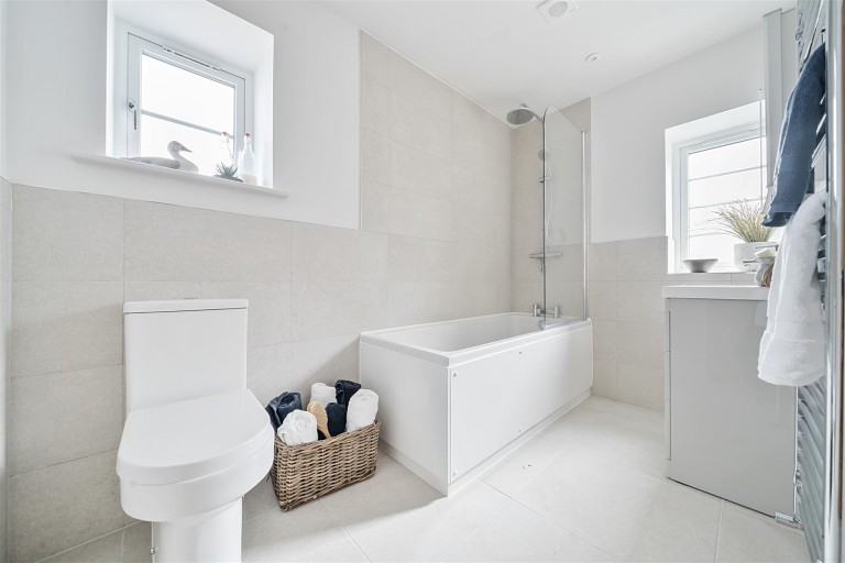 Images for Salisbury Road, Pimperne, Blandford Forum