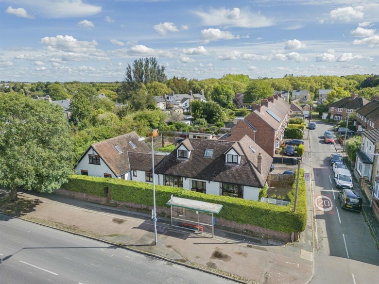 Click the photo for more details of Perne Road, Cambridge