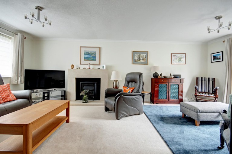 Images for Hill Gardens, Market Harborough