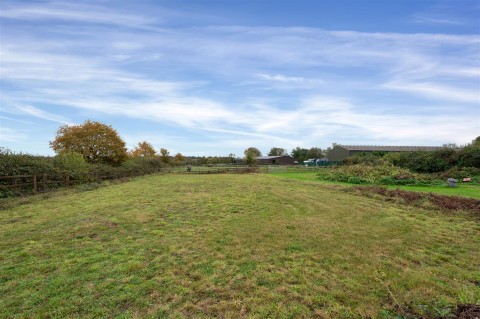 Click the photo for more details of Main Street, Leire