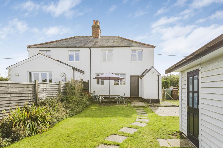 Click the photo for more details of Lewknor, Watlington