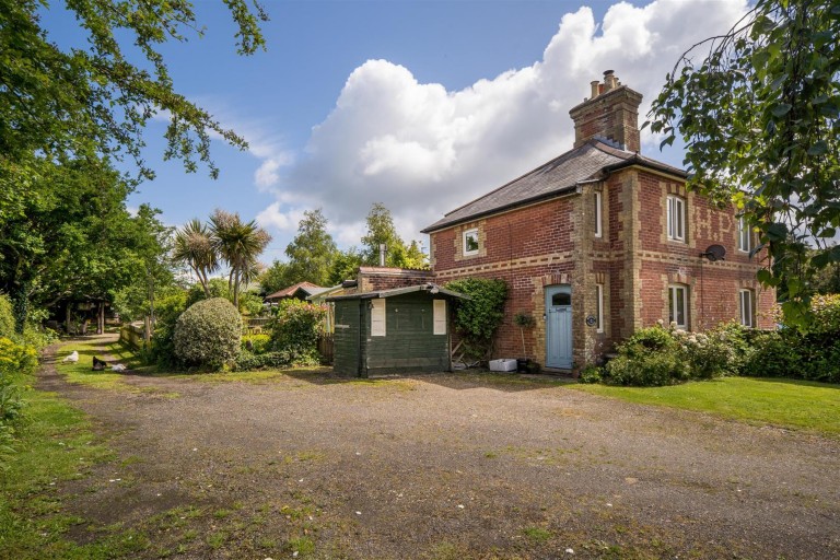 Images for Mill Lane, Binfield, Nr Newport