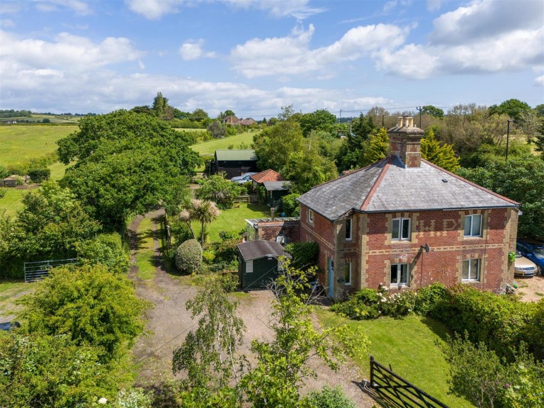 Images for Mill Lane, Binfield, Nr Newport