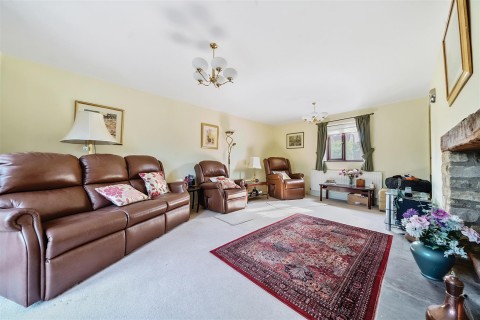 Click the photo for more details of Moorend Road, Yardley Gobion, NN12