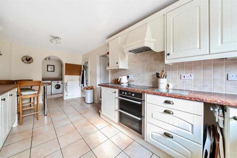 Images for Moorend Road, Yardley Gobion, NN12
