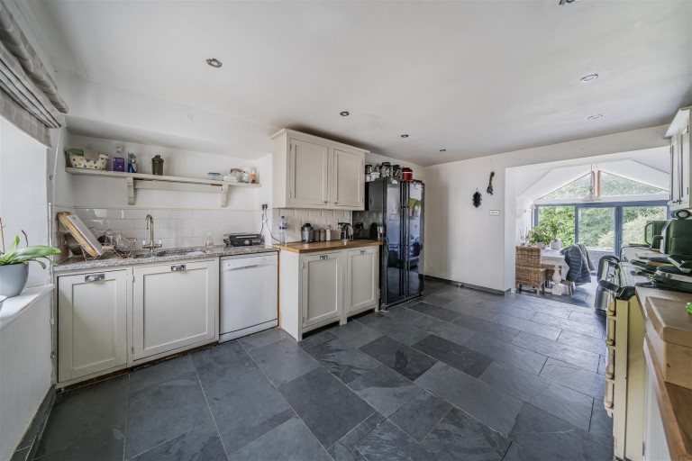 Images for Drewsteignton, Exeter