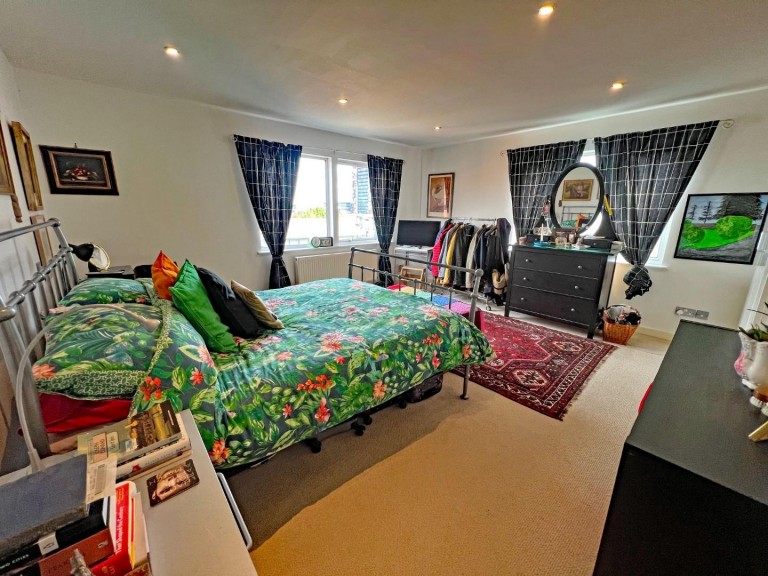 Images for NO CHAIN - The Pick Building, Wellington Street, Leicester