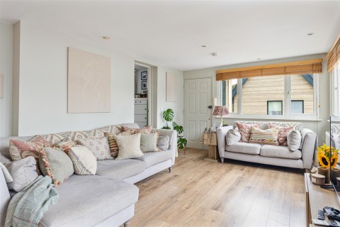 Click the photo for more details of Embankment Road, Kingsbridge