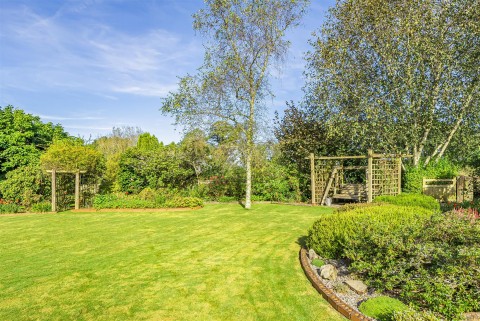 Click the photo for more details of Yeoland Down, Yelverton