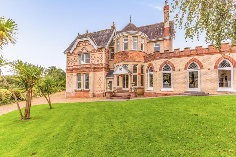 Click the photo for more details of Littleham, Bideford