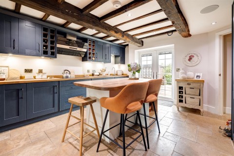 Click the photo for more details of Limby Hall Lane, Swannington, LE67