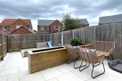 Images for Lukes Close, Wellington
