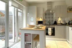 Images for Lukes Close, Wellington