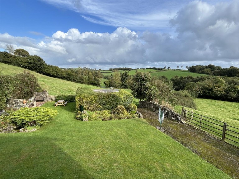Images for Near Filleigh