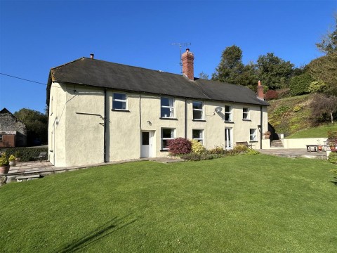 Click the photo for more details of Near Filleigh