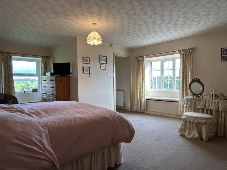 Images for Near Filleigh