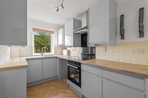 Click the photo for more details of The Cedars, Jubilee Road, Totnes