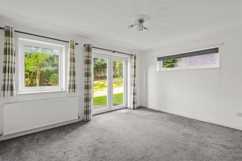 Click the photo for more details of The Cedars, Jubilee Road, Totnes