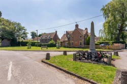 Images for The Green South, Warborough