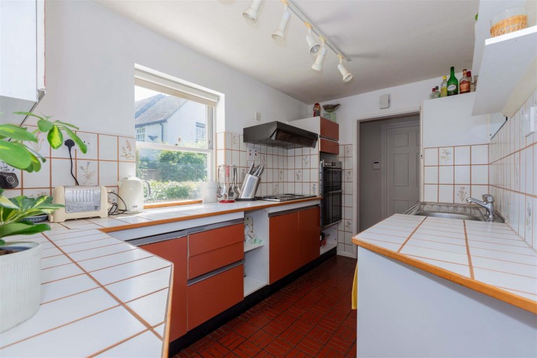 Images for The Green South, Warborough