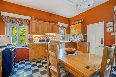 Click the photo for more details of Totnes