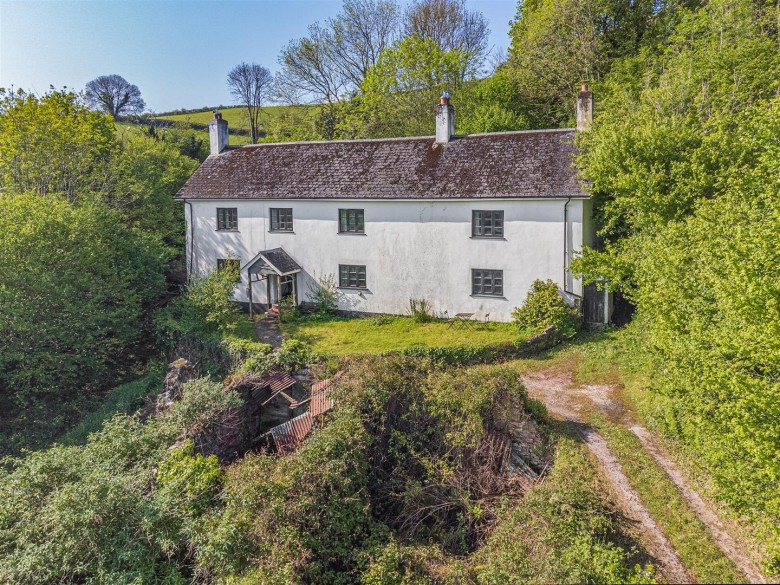 Click the photo for more details of Edginswell Lane, Torquay