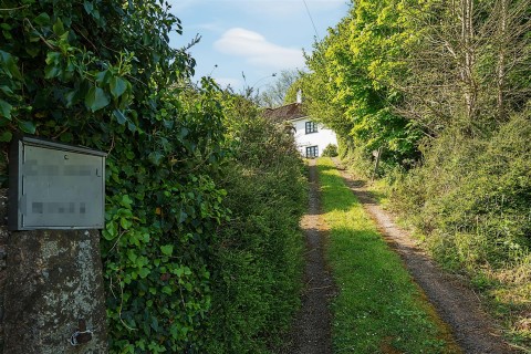 Click the photo for more details of Edginswell Lane, Torquay