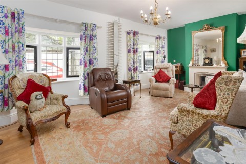 Click the photo for more details of Moultrie Road, Rugby, CV21