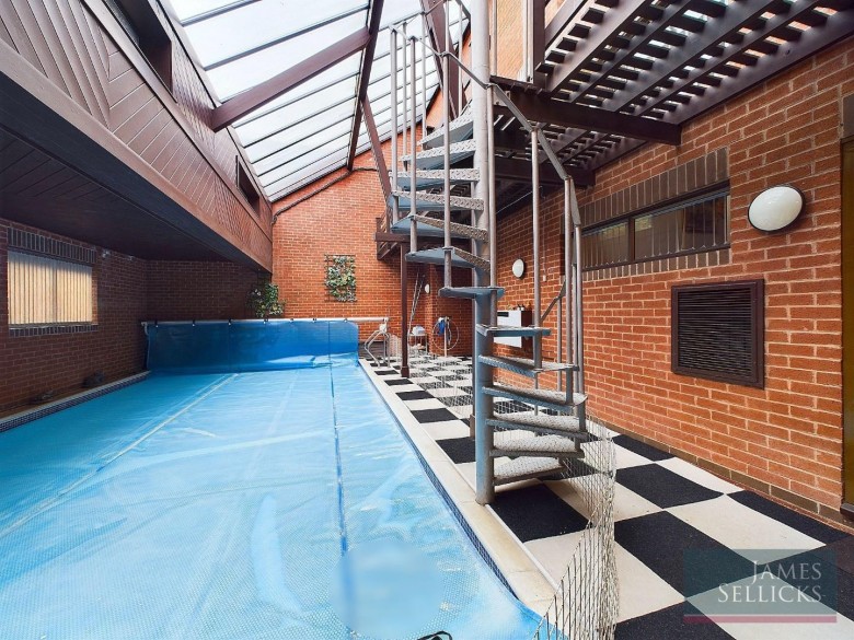 Click the photo for more details of Upper New Walk, Leicester