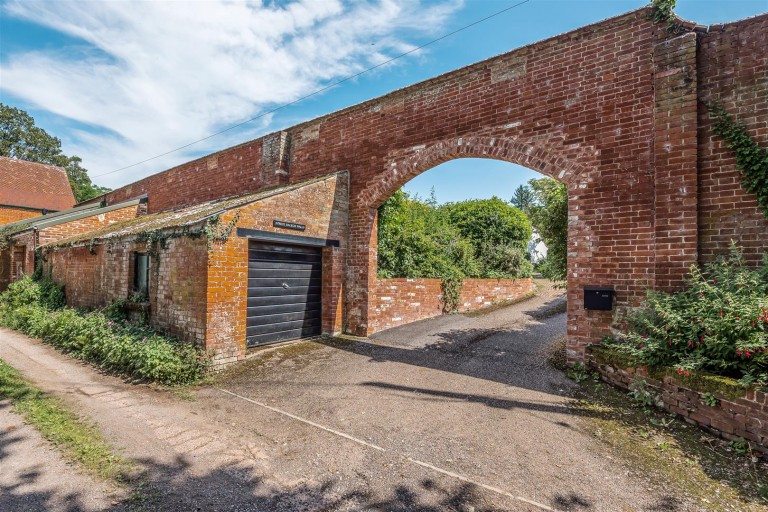 Images for Whimple, Exeter