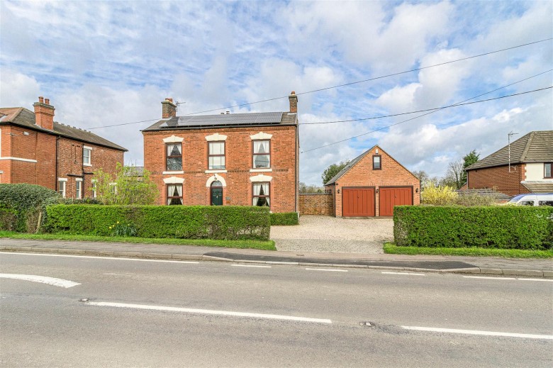 Click the photo for more details of Loughborough Road, Coleorton, LE65