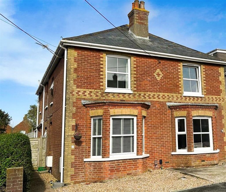 Click the photo for more details of Gurnard, Isle Of Wight
