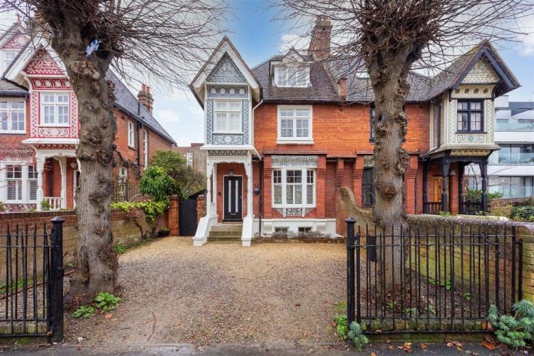 Click the photo for more details of Queen Street, Henley-On-Thames