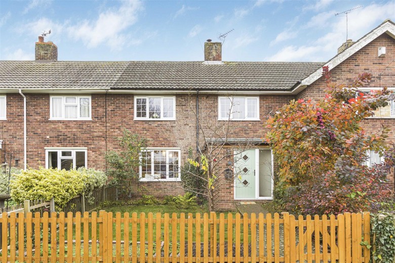 Click the photo for more details of Medcalfe Way, Melbourn, Royston