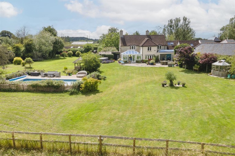 Images for Bagbury Lane, Restrop, Purton