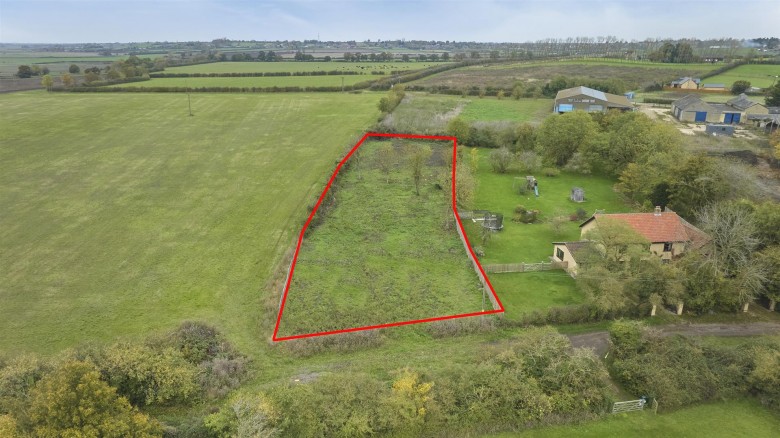 Click the photo for more details of School Lane, Aldreth