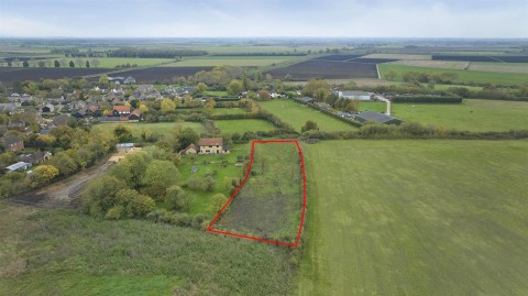 Click the photo for more details of School Lane, Aldreth