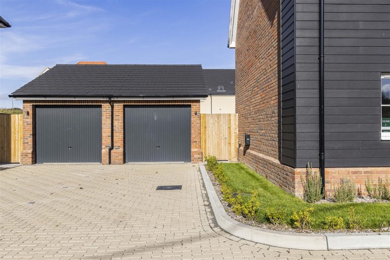 Images for Helions Road, Steeple Bumpstead