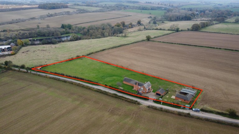 Images for Equestrian Holding, Saltersford, Grantham