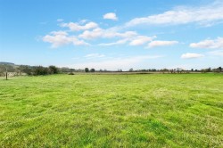 Images for Equestrian Holding, Saltersford, Grantham