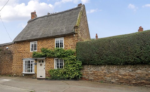 Click the photo for more details of Main Road, Crick, Northampton, NN6